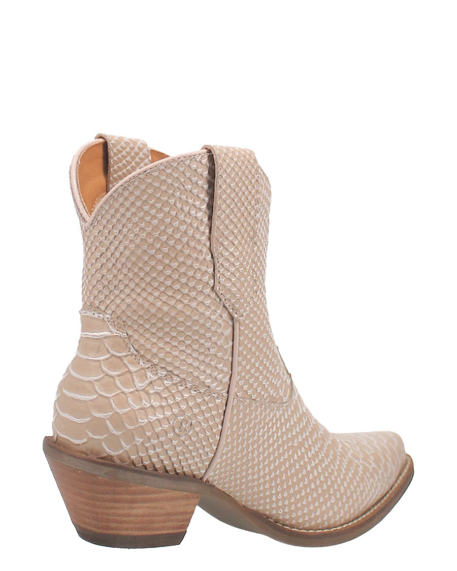 Women's Sorta Sweet Western Booties