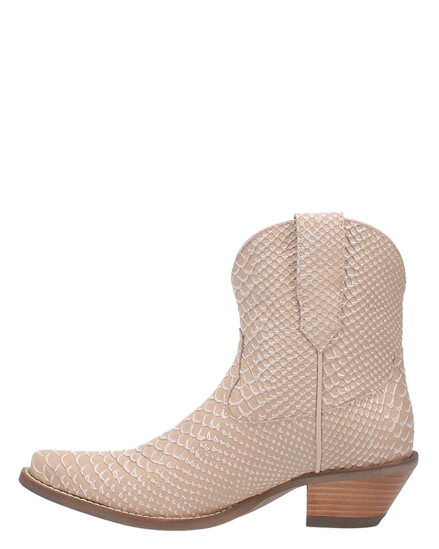 Women's Sorta Sweet Western Booties